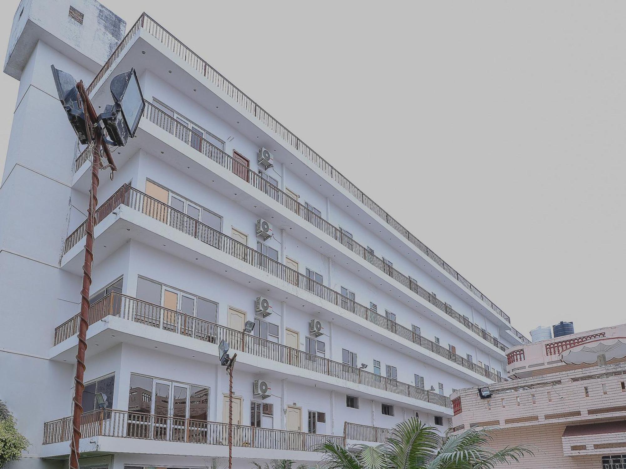 斯波特昂66069南基宫酒店 阿杰梅尔 外观 照片